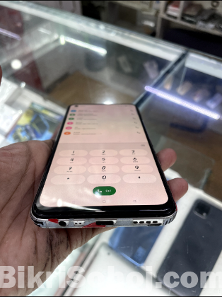 Realme 8